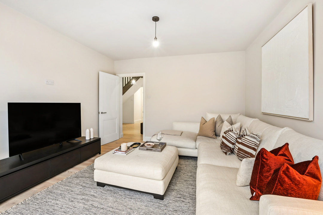 5 bed detached house for sale in Sunnydene Avenue, Ruislip, HA4  - Property Image 15