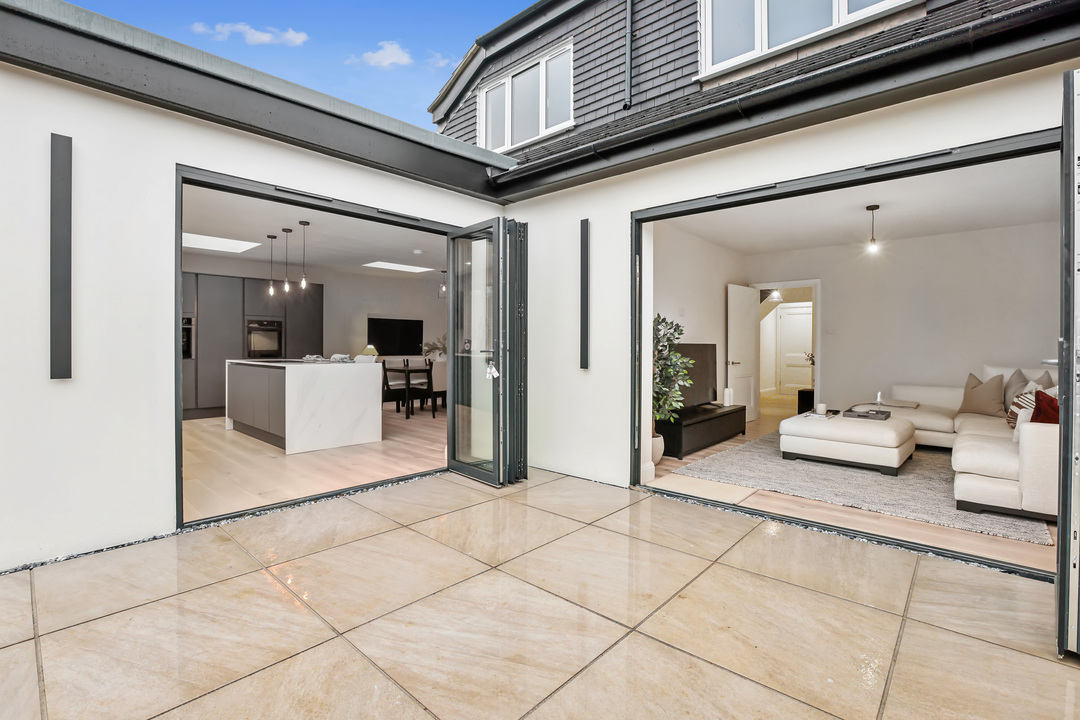 5 bed detached house for sale in Sunnydene Avenue, Ruislip, HA4  - Property Image 6