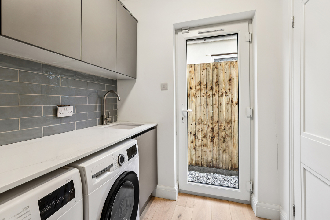 5 bed detached house for sale in Sunnydene Avenue, Ruislip, HA4  - Property Image 23