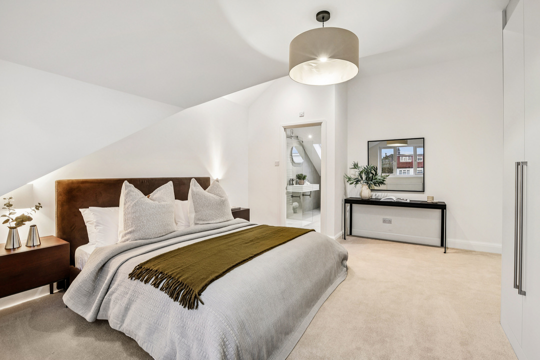 5 bed detached house for sale in Sunnydene Avenue, Ruislip, HA4  - Property Image 19