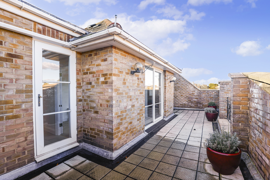 2 bed apartment for sale in Hills Mews, Florence Road, Ealing, London, W5  - Property Image 8