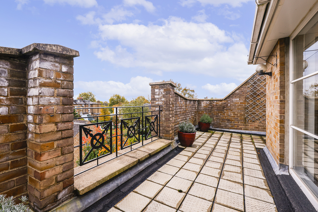 2 bed apartment for sale in Hills Mews, Florence Road, Ealing, London, W5  - Property Image 11