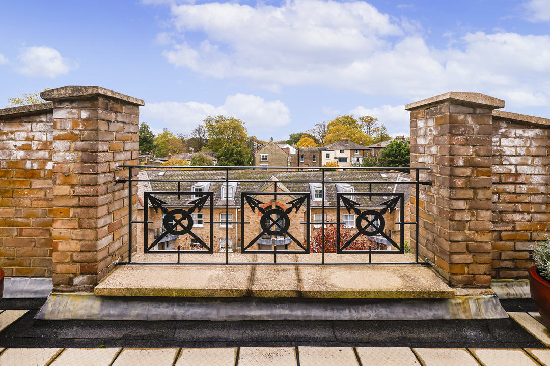 2 bed apartment for sale in Hills Mews, Florence Road, Ealing, London, W5  - Property Image 10