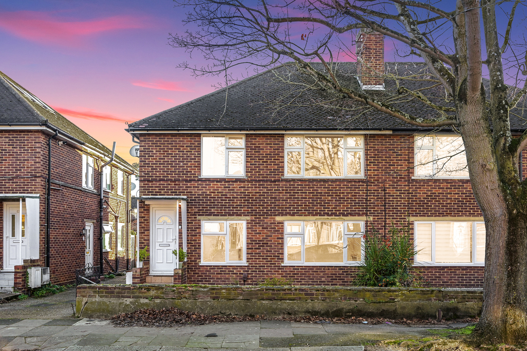 2 bed apartment for sale in Webster Gardens, Ealing, London, W5