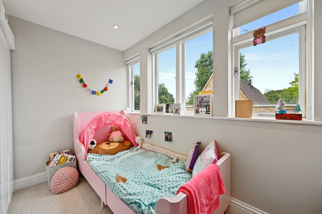 3 bed apartment to rent in North Common Road, Ealing, London, W5  - Property Image 6