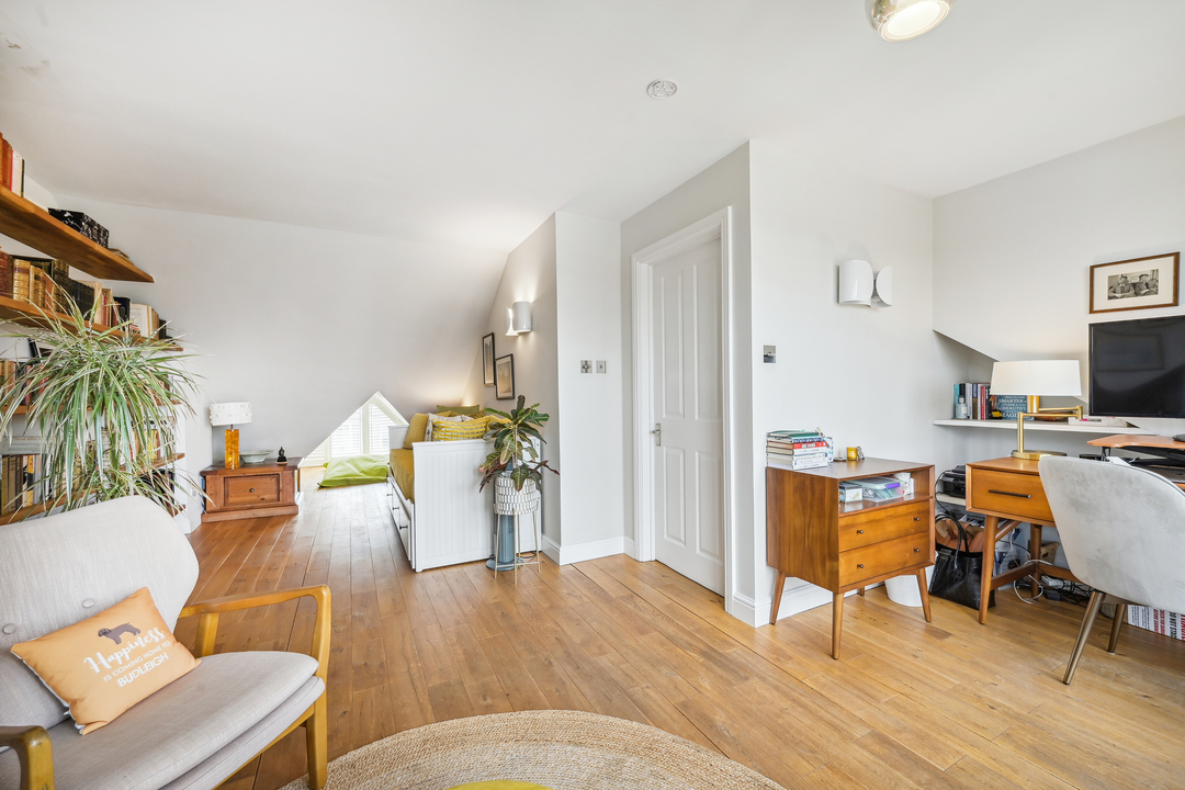 4 bed terraced house for sale in Mayfield Avenue, Ealing, Northfields, London, W13  - Property Image 16