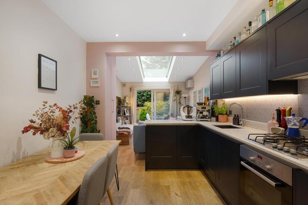 2 bed apartment for sale in Raymond Avenue, Northfields, Ealing, London, W13  - Property Image 2