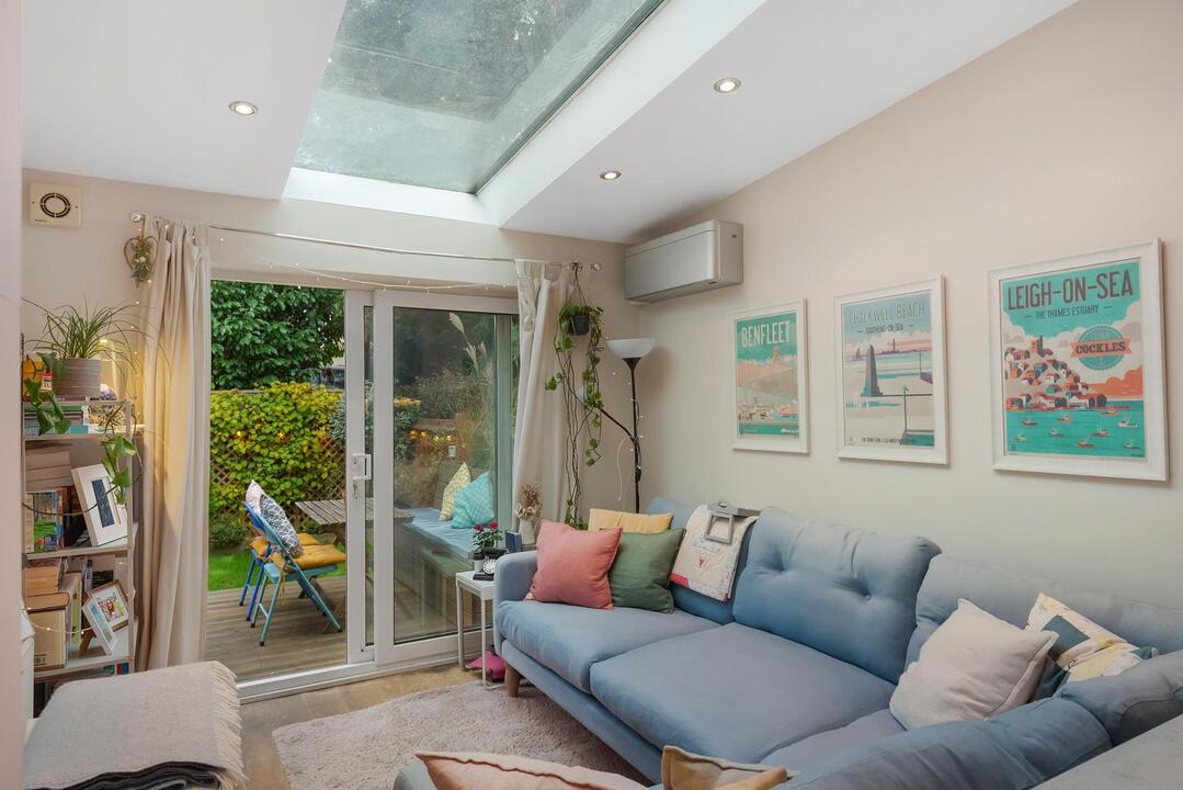 2 bed apartment for sale in Raymond Avenue, Northfields, Ealing, London, W13  - Property Image 9