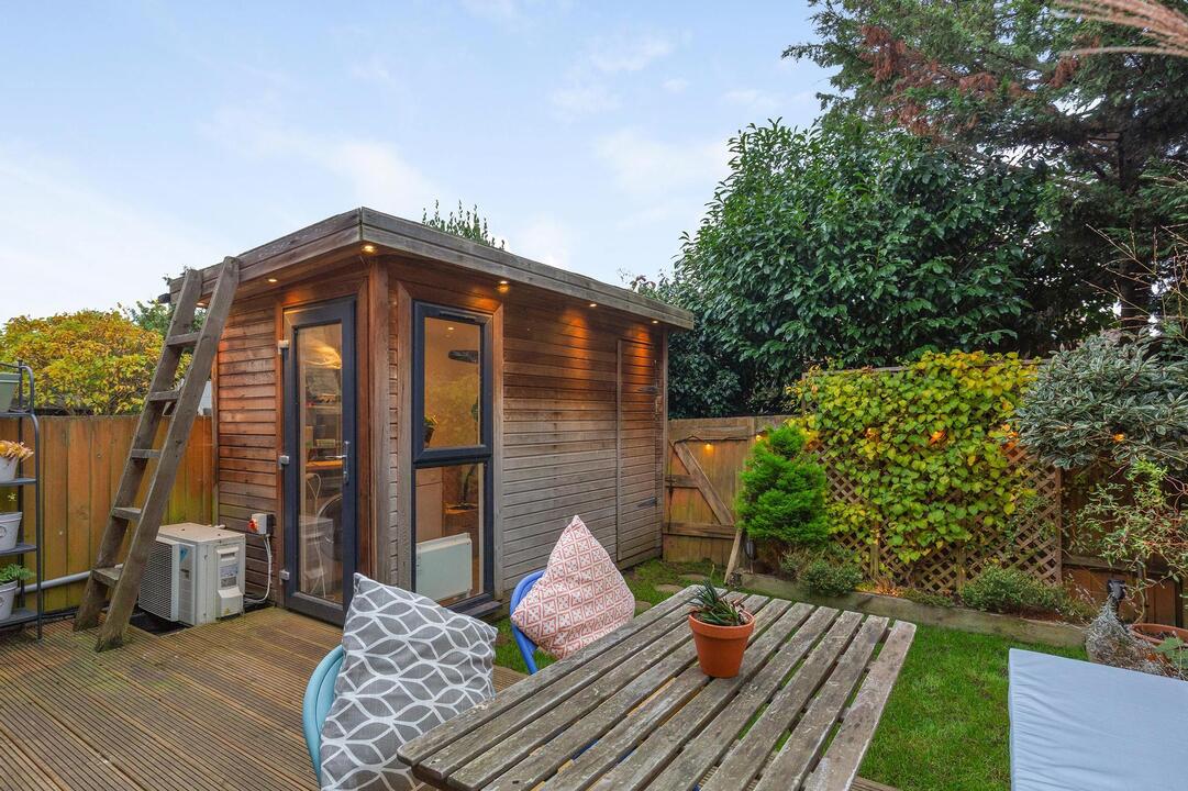 2 bed apartment for sale in Raymond Avenue, Northfields, Ealing, London, W13  - Property Image 10