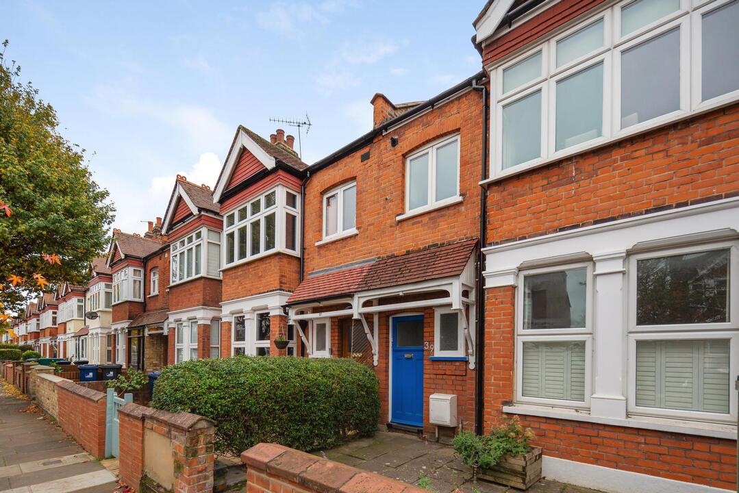 2 bed apartment for sale in Raymond Avenue, Northfields, Ealing, London, W13  - Property Image 7