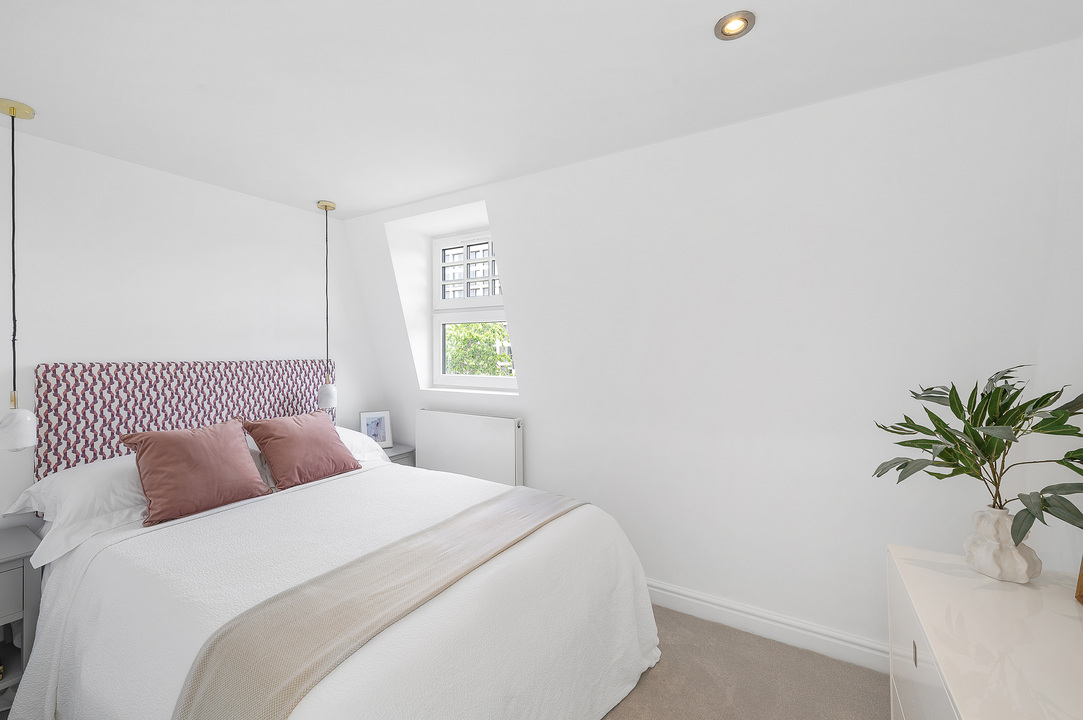2 bed apartment for sale in Hastings Road, Ealing, London, W13  - Property Image 10