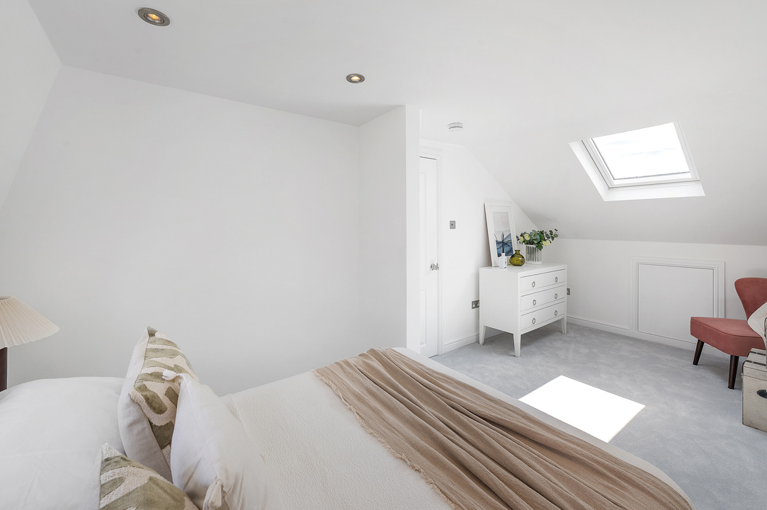 2 bed apartment for sale in Hastings Road, Ealing, London, W13  - Property Image 6