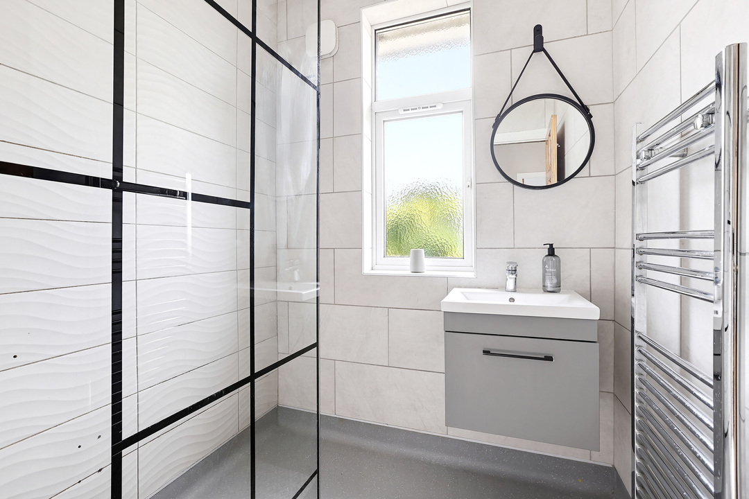3 bed semi-detached house for sale in Manton Avenue, Hanwell, London, W7  - Property Image 16