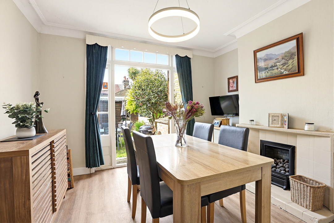3 bed semi-detached house for sale in Manton Avenue, Hanwell, London, W7  - Property Image 7