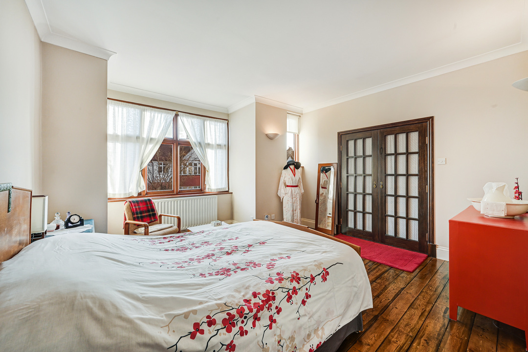 4 bed semi-detached house for sale in Highview Road, Ealing, London, W13  - Property Image 14