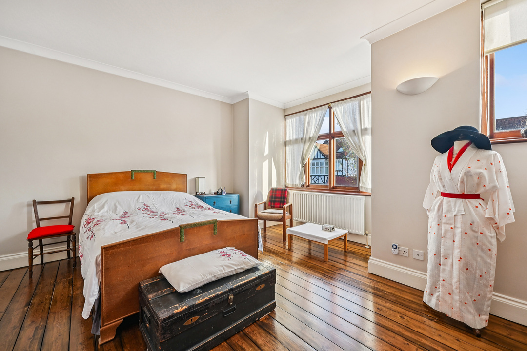 4 bed semi-detached house for sale in Highview Road, Ealing, London, W13  - Property Image 15