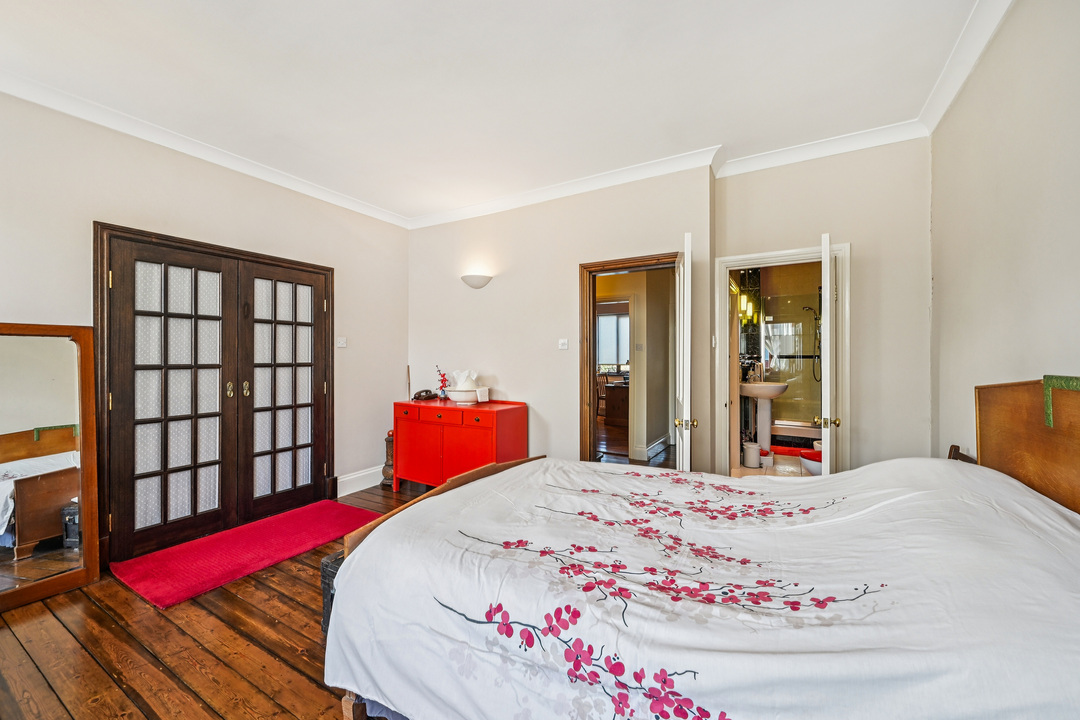 4 bed semi-detached house for sale in Highview Road, Ealing, London, W13  - Property Image 16