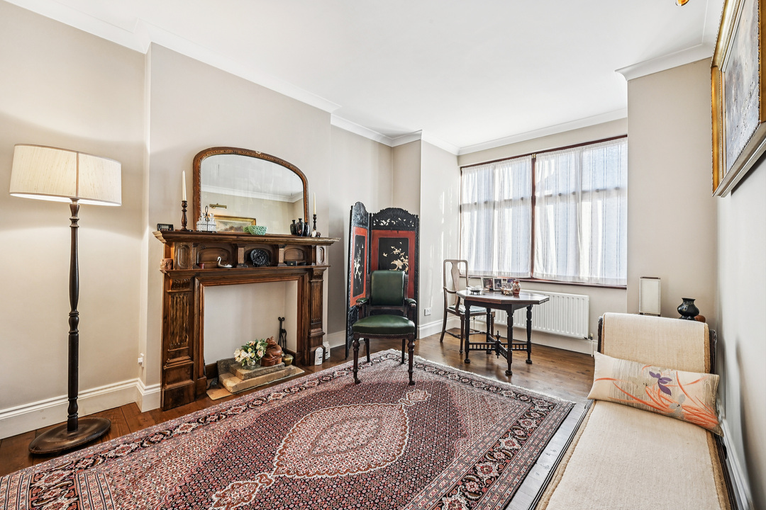 4 bed semi-detached house for sale in Highview Road, Ealing, London, W13  - Property Image 4