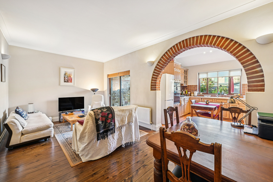 4 bed semi-detached house for sale in Highview Road, Ealing, London, W13  - Property Image 5