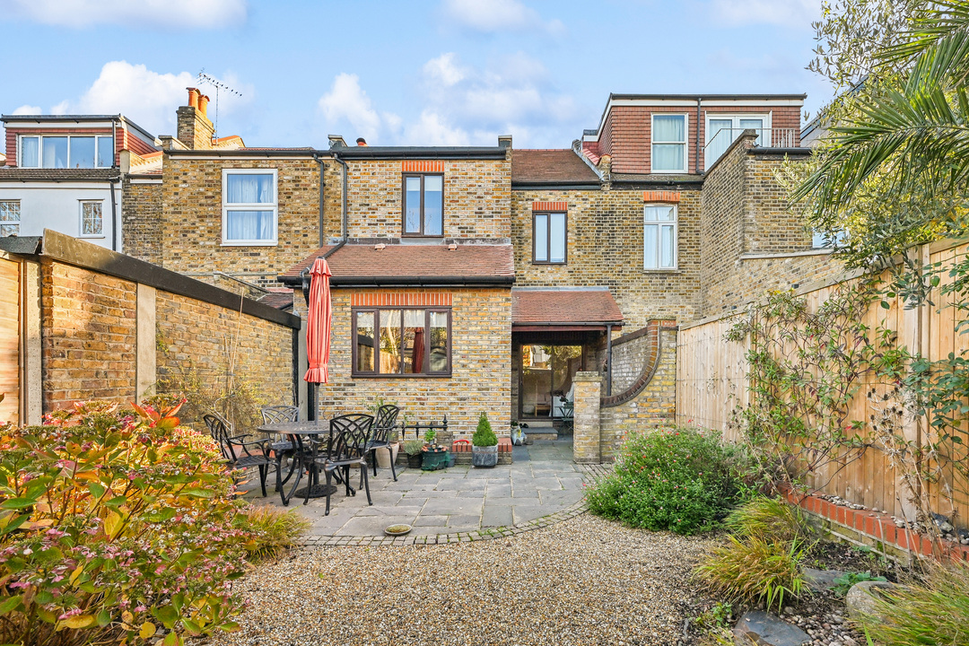 4 bed semi-detached house for sale in Highview Road, Ealing, London, W13  - Property Image 22