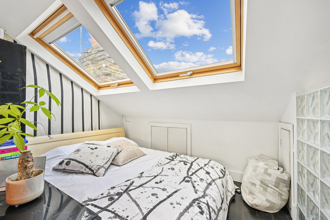 2 bed apartment for sale in Hessel Road, Ealing, London, W13  - Property Image 11