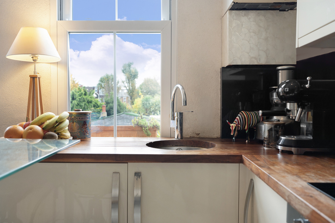 2 bed apartment for sale in Hessel Road, Ealing, London, W13  - Property Image 7