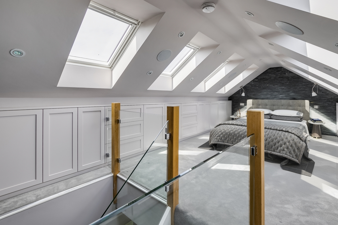 3 bed terraced house to rent in Sayers Court, St Marys Road, Ealing, London, W5  - Property Image 11