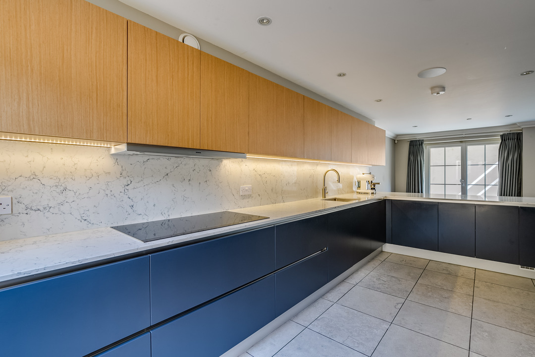 3 bed terraced house to rent in Sayers Court, St Marys Road, Ealing, London, W5  - Property Image 3