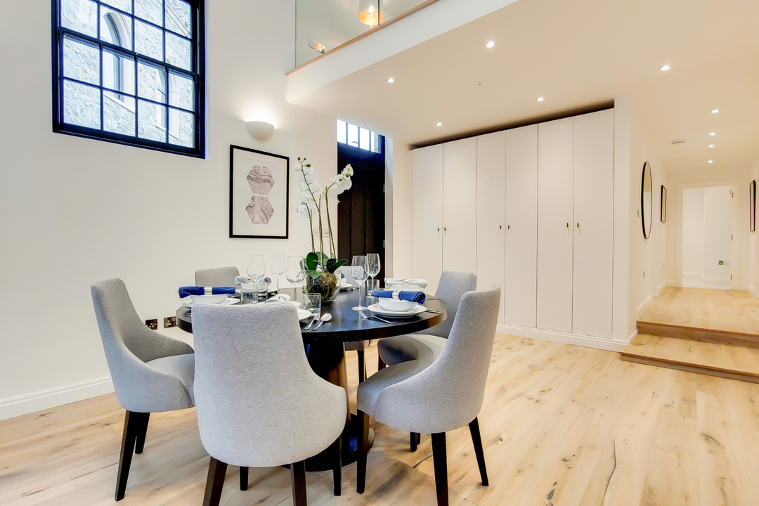 3 bed house for sale in High Street, Brentford, TW8  - Property Image 5