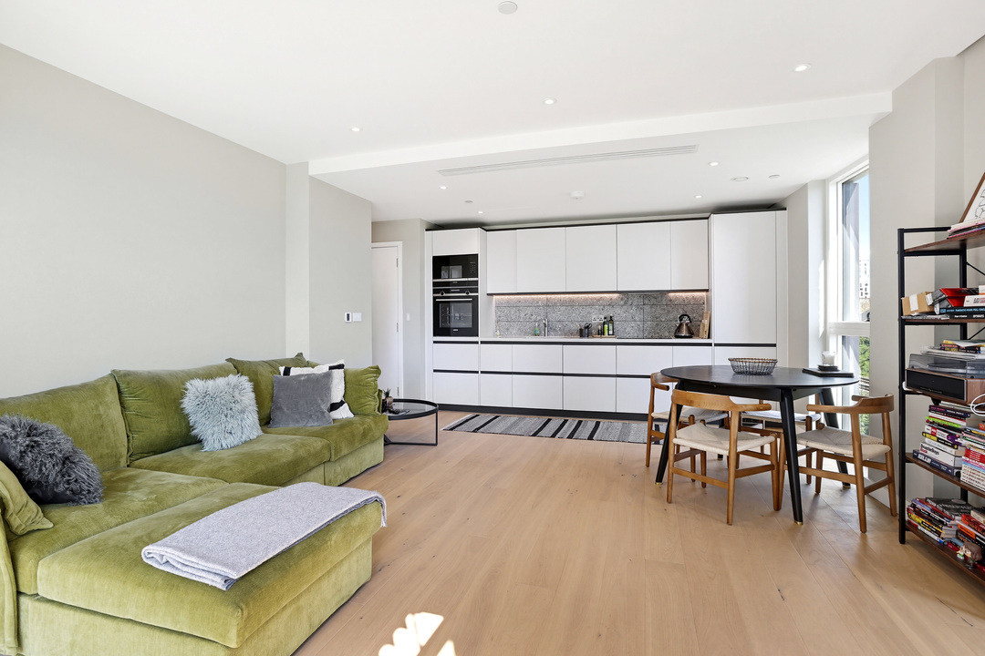 2 bed apartment to rent in Bathgate Place, Ealing, London, W13  - Property Image 3