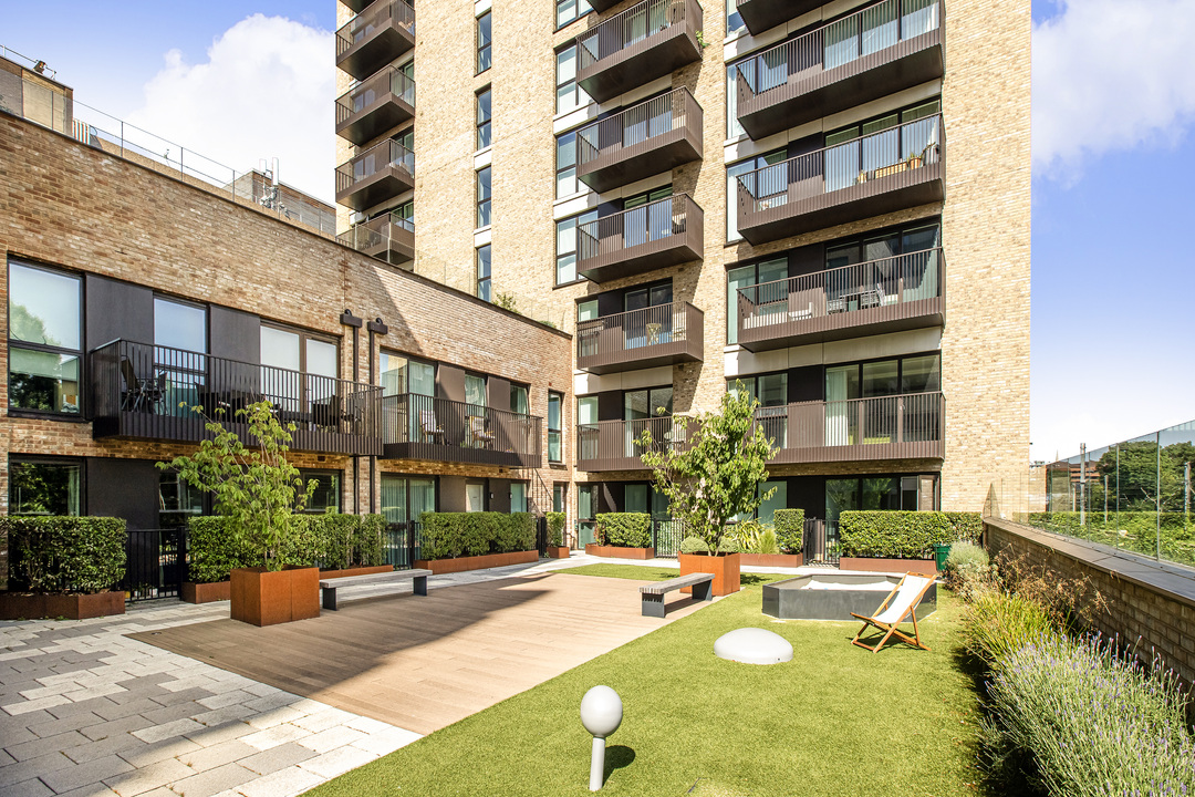2 bed apartment to rent in Bathgate Place, Ealing, London, W13  - Property Image 7