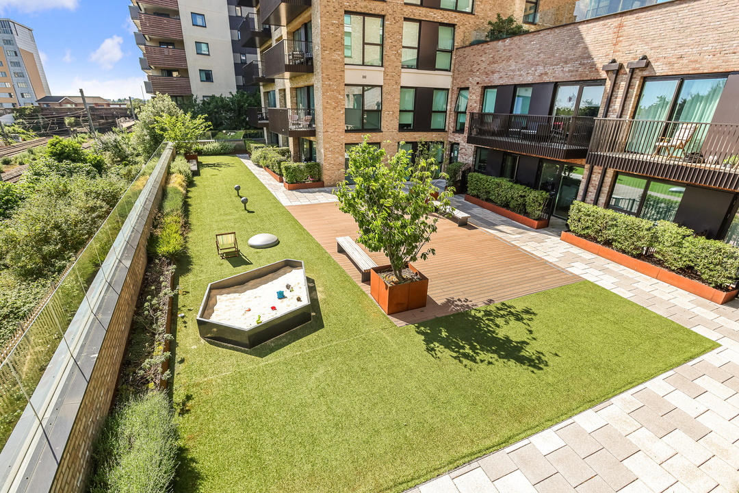 2 bed apartment to rent in Bathgate Place, Ealing, London, W13  - Property Image 18