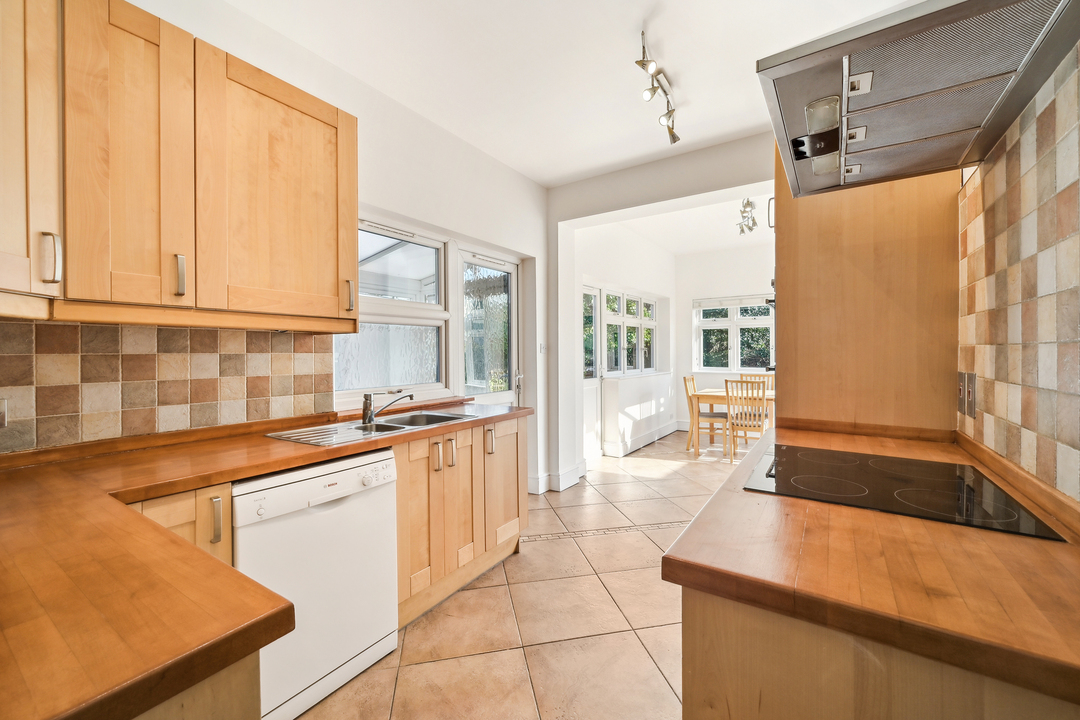 6 bed semi-detached house for sale in Rathgar Avenue, Ealing, London, W13  - Property Image 8