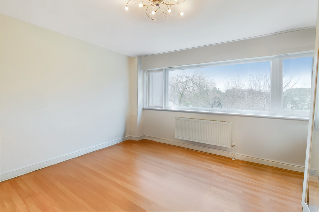 3 bed terraced house to rent in Heronsforde, Ealing, London, W13  - Property Image 13