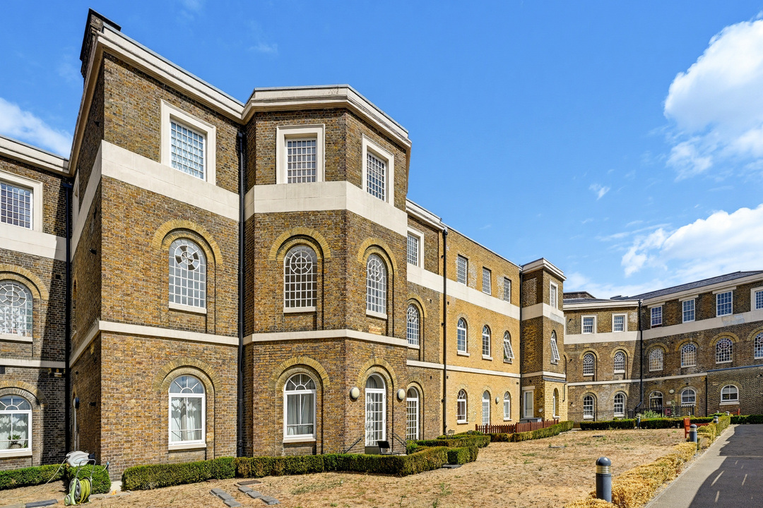 1 bed apartment to rent in Clerkenwell House, Hilda Road, London, UB2  - Property Image 9