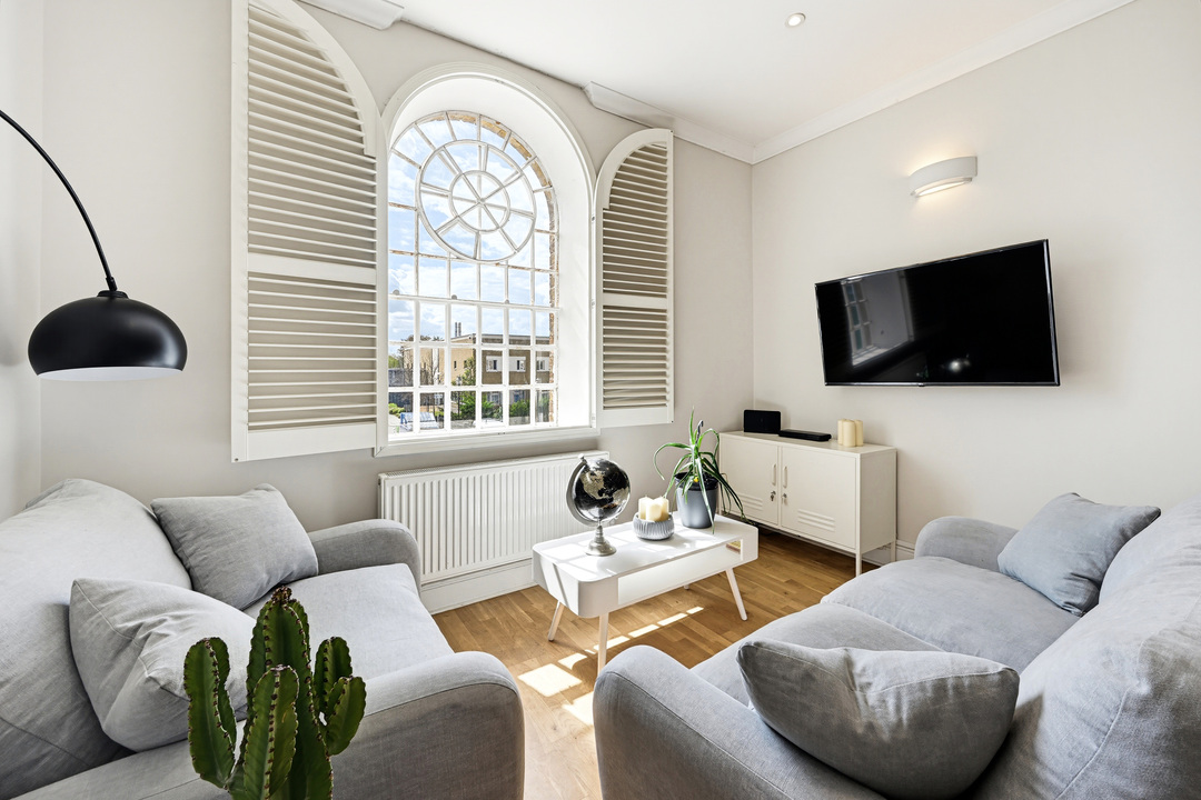 1 bed apartment to rent in Clerkenwell House, Hilda Road, London, UB2
