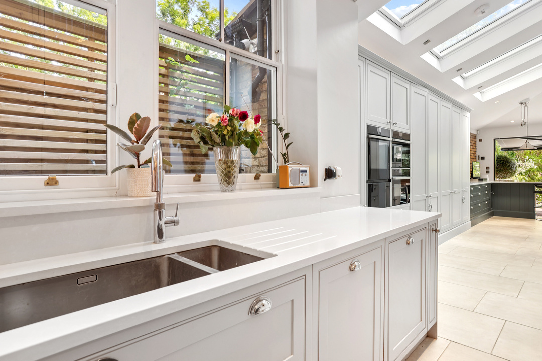 5 bed semi-detached house for sale in Sutherland Avenue, Ealing, London, W13  - Property Image 13