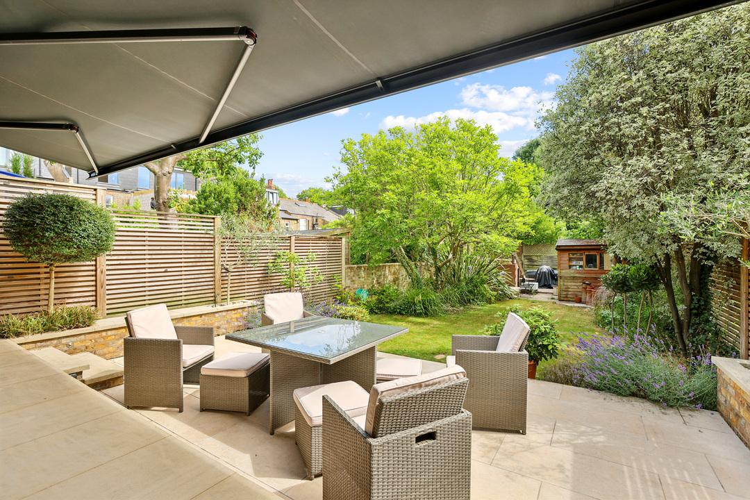 5 bed semi-detached house for sale in Sutherland Avenue, Ealing, London, W13  - Property Image 6