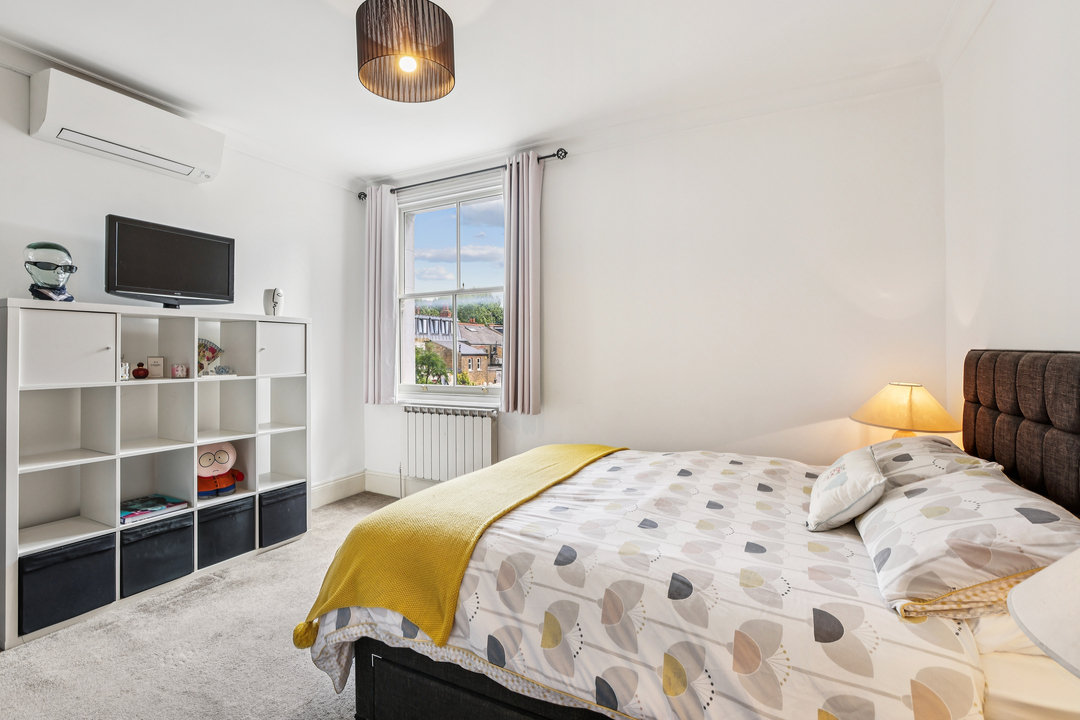 5 bed semi-detached house for sale in Sutherland Avenue, Ealing, London, W13  - Property Image 20