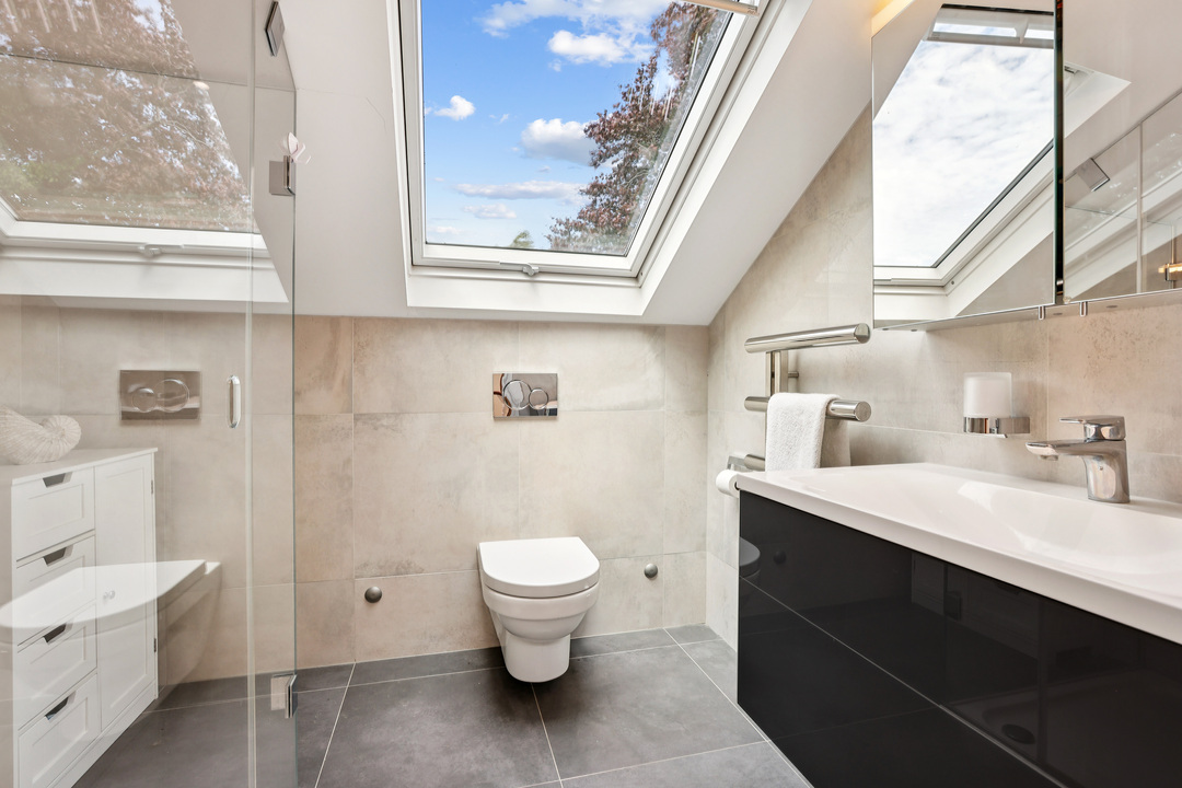 5 bed semi-detached house for sale in Sutherland Avenue, Ealing, London, W13  - Property Image 24