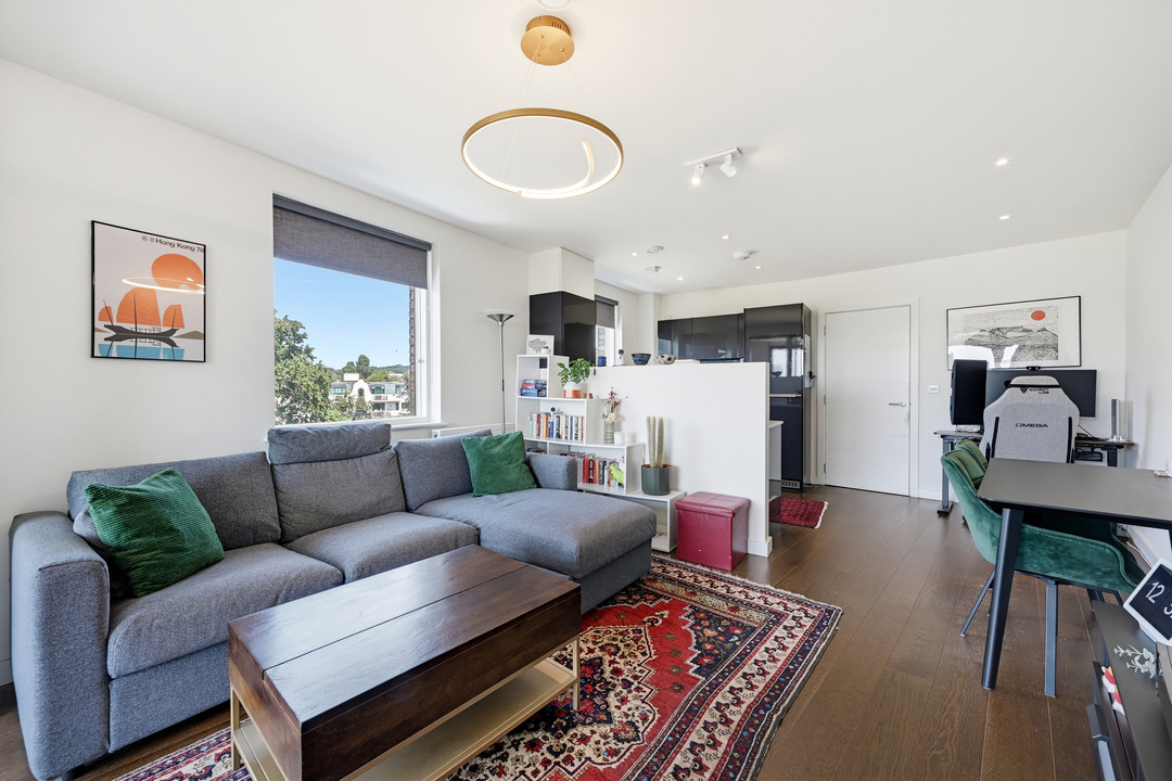 2 bed apartment for sale in Relph Court, Kenneth Way, Ealing, London, W5  - Property Image 6