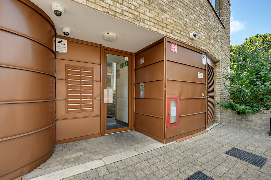 2 bed apartment for sale in Relph Court, Kenneth Way, Ealing, London, W5  - Property Image 15
