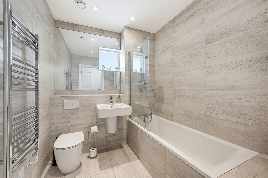 2 bed apartment for sale in Relph Court, Kenneth Way, Ealing, London, W5  - Property Image 12