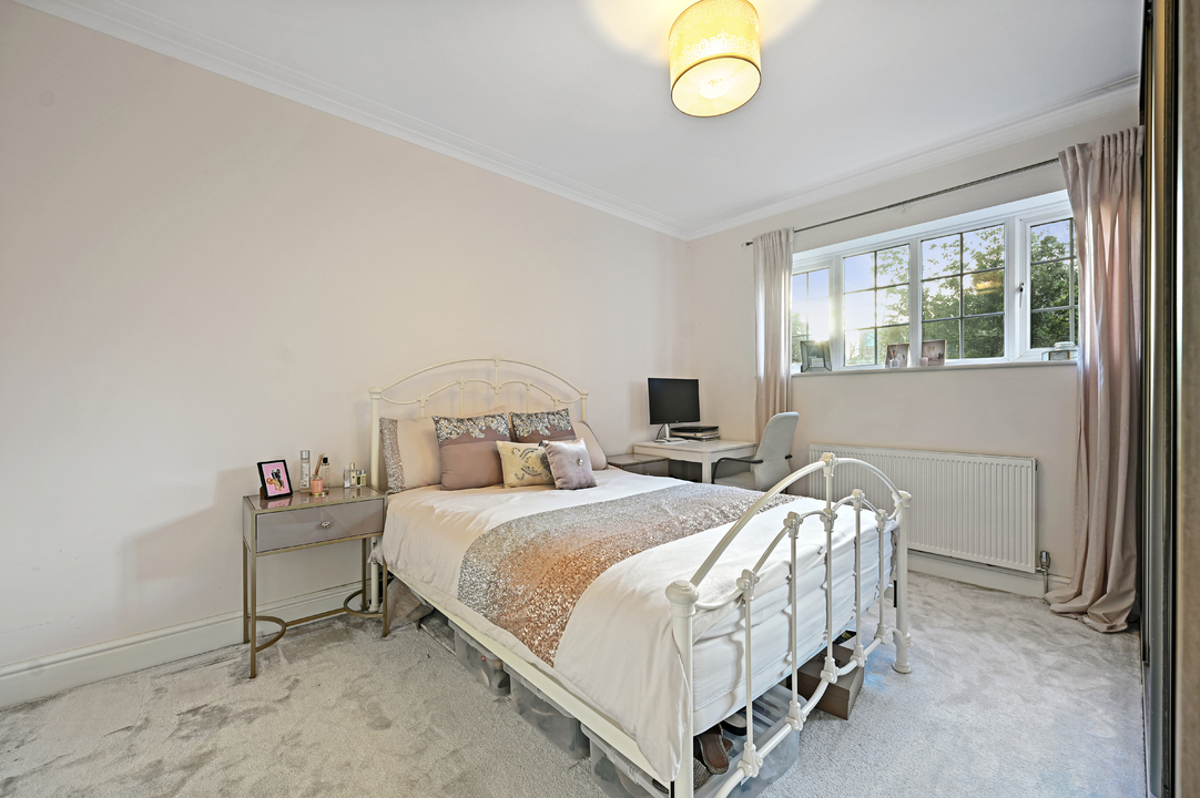 2 bed apartment for sale in Baronsmede Court, Baronsmede, Ealing, London, W5  - Property Image 6