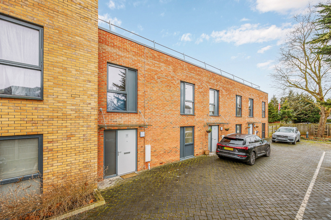 3 bed terraced house for sale in Alton Court, Copley Close, Hanwell, London, W7 - Property Image 1