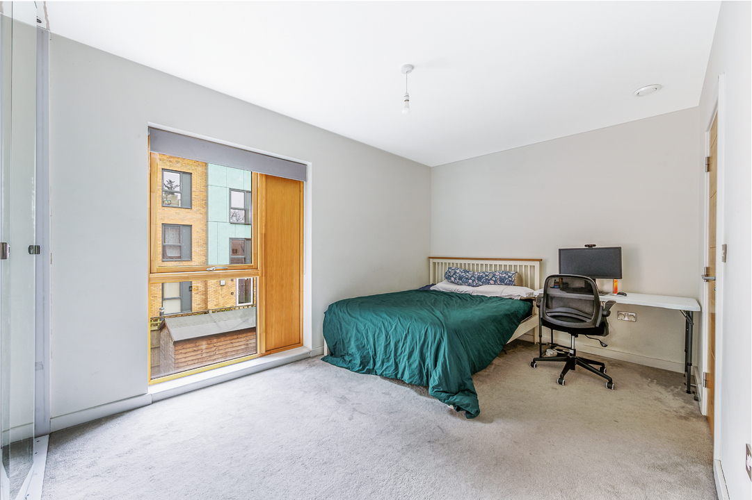 3 bed terraced house for sale in Alton Court, Copley Close, Hanwell, London, W7  - Property Image 7