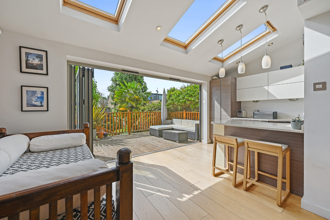 4 bed terraced house for sale in Darwin Road, Ealing, London, W5 - Property Image 1