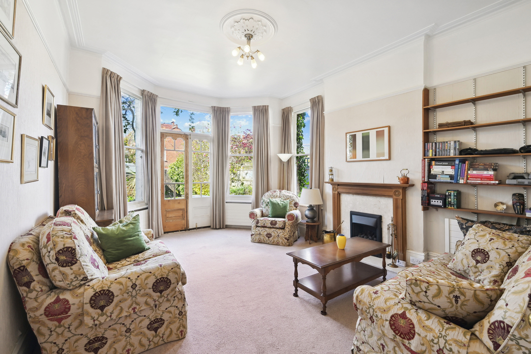 4 bed semi-detached house for sale in Ravensbourne Gardens, Ealing, London, W13  - Property Image 5