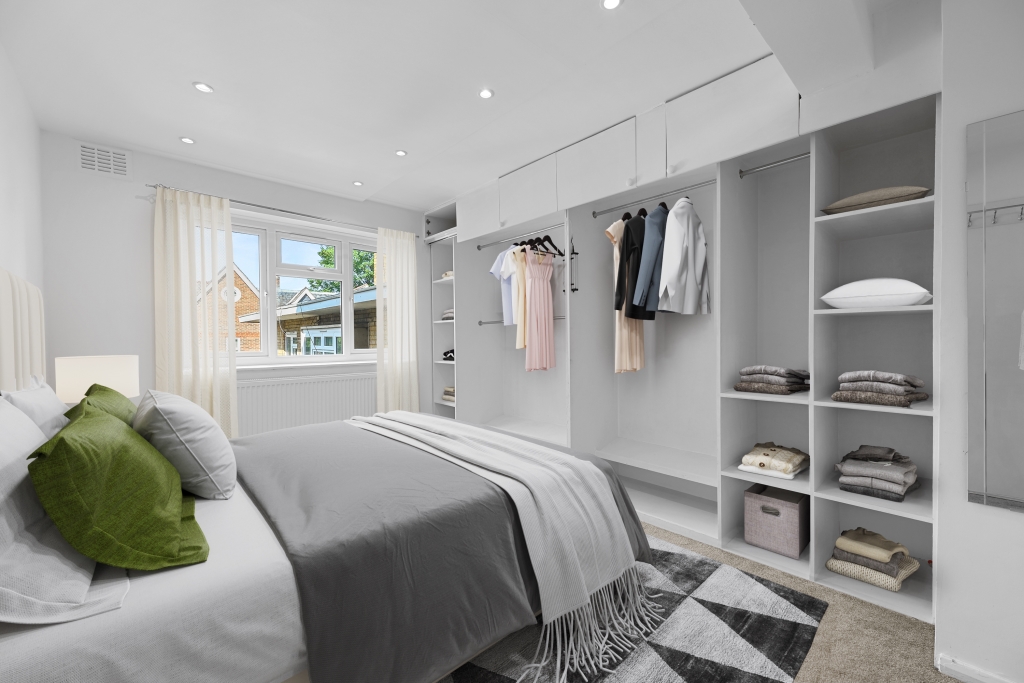 3 bed apartment for sale in Castlebar Park, Ealing, London, W5  - Property Image 3