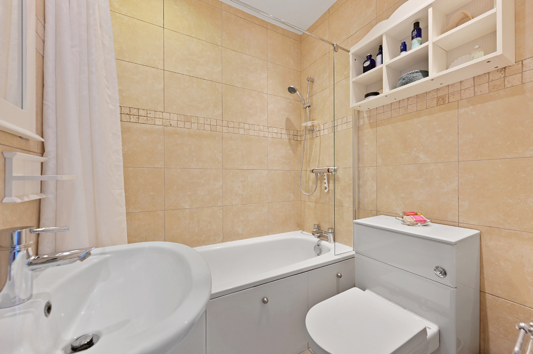 3 bed terraced house for sale in Regina Terrace, West Ealing, Northfields, London, W13  - Property Image 8